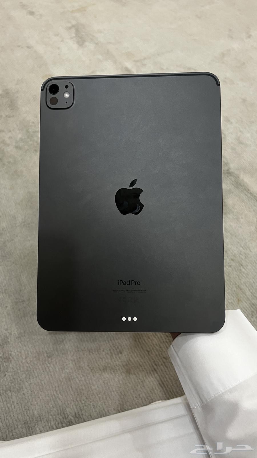 ايباد برو M4 اخو الجديد64379891242370113