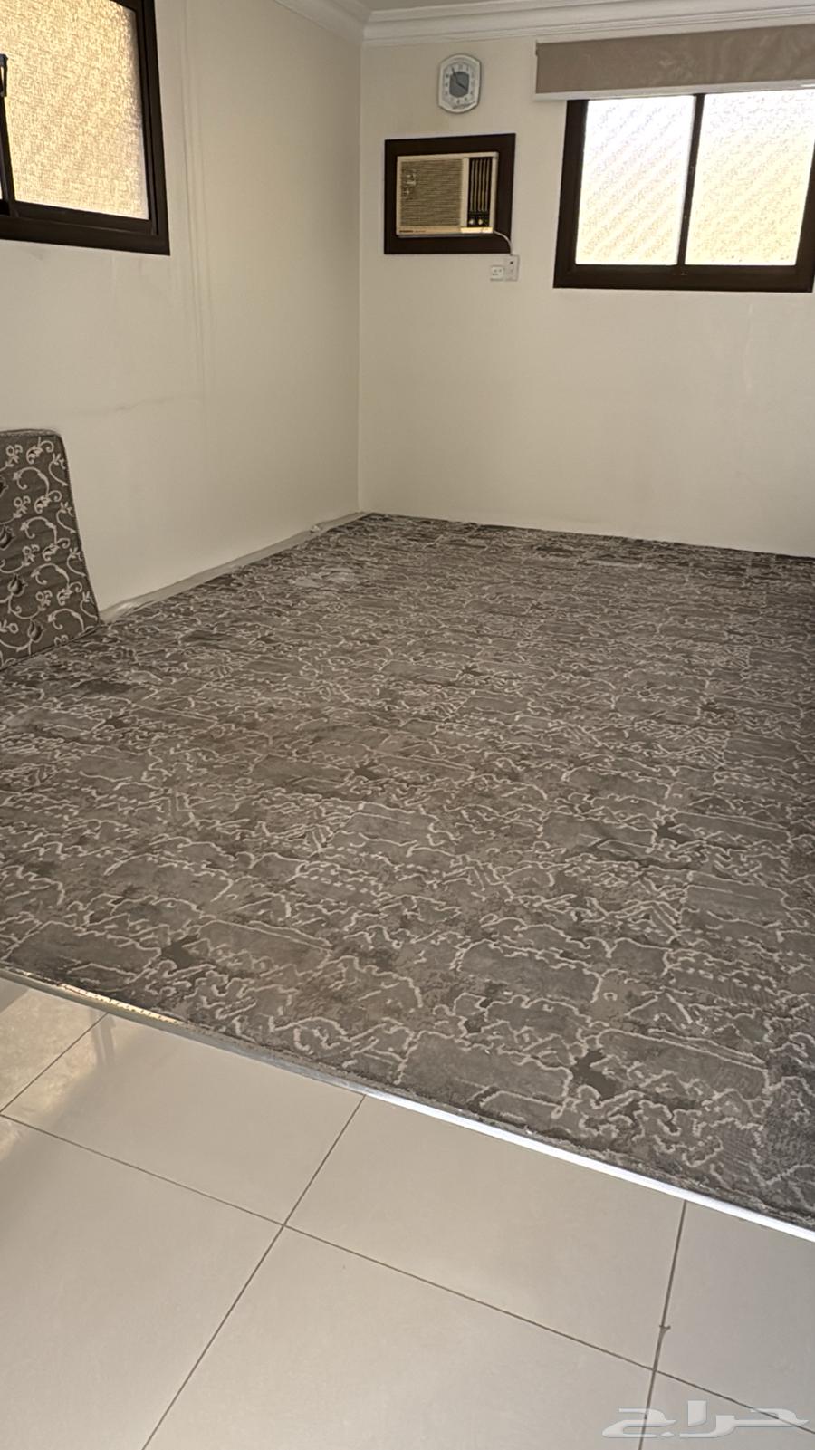 Carpeted sofa64390995395585111