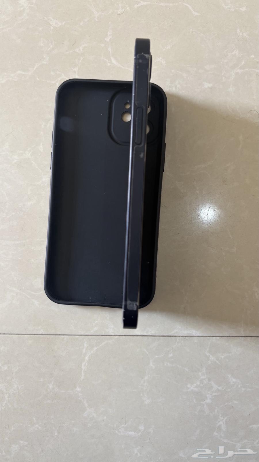 ايفون 12 اسود64380929760385111