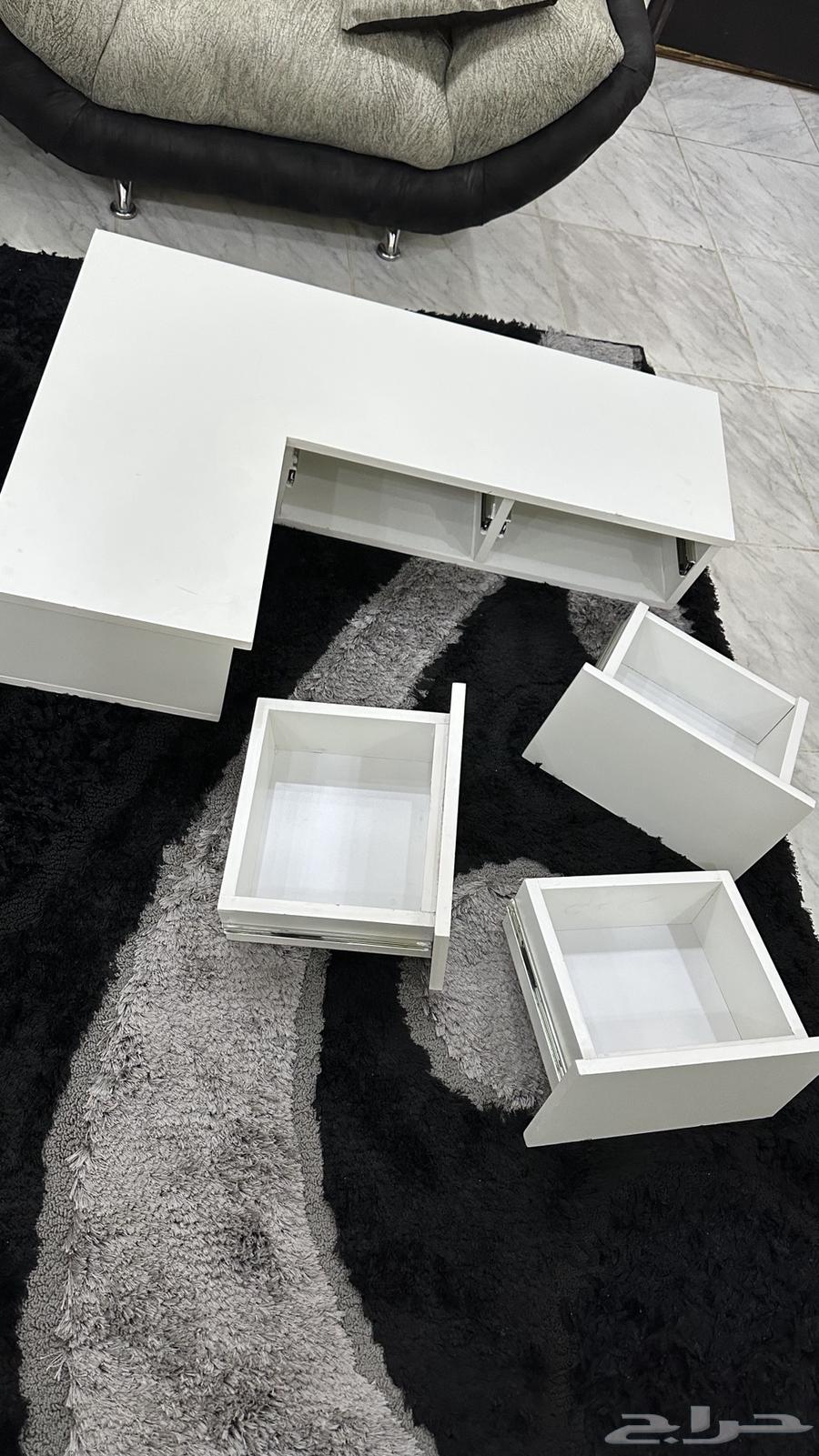 L-shaped shelf with three drawers64387899033859112