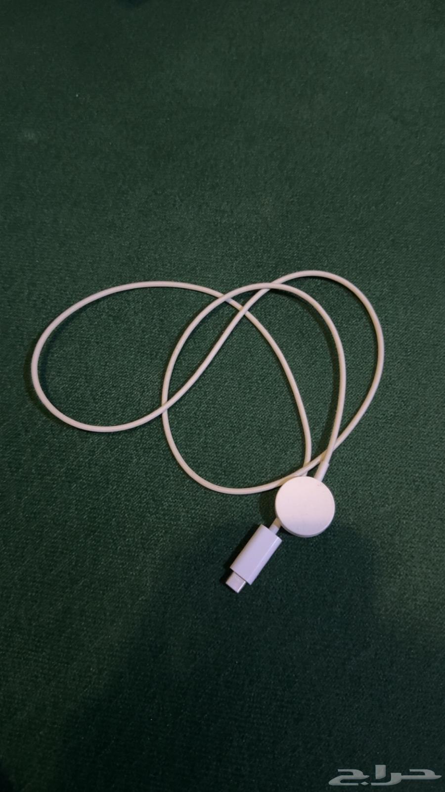 شاحن ساعه ابل64388839509635110