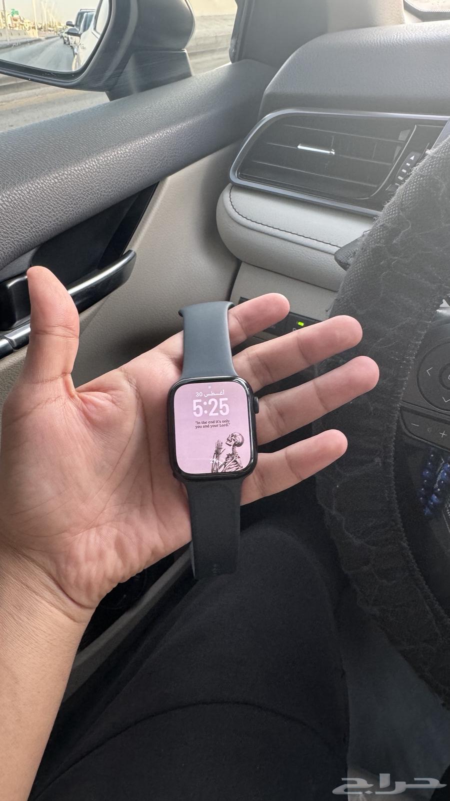 ساعه ابل64386752673665110