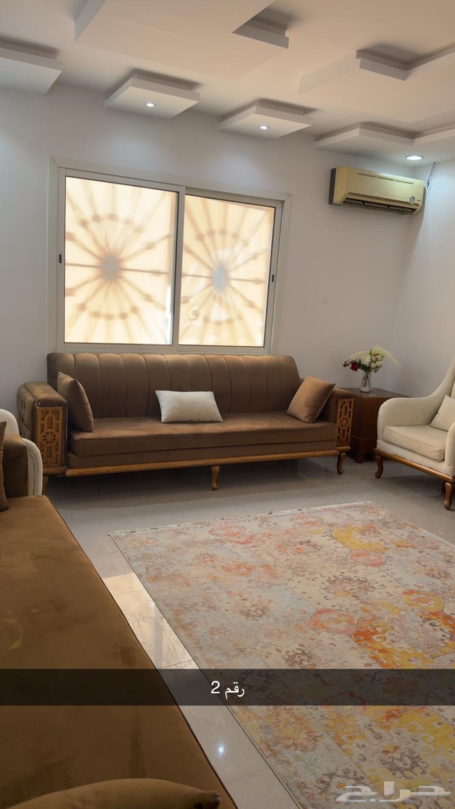 كنب نظيف جدا. 11شحص64383885202306111