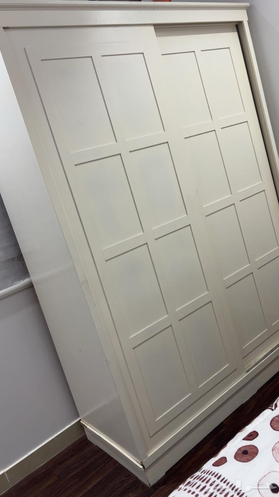 خزانة نظيفة جدا  للبيع64391105968130110