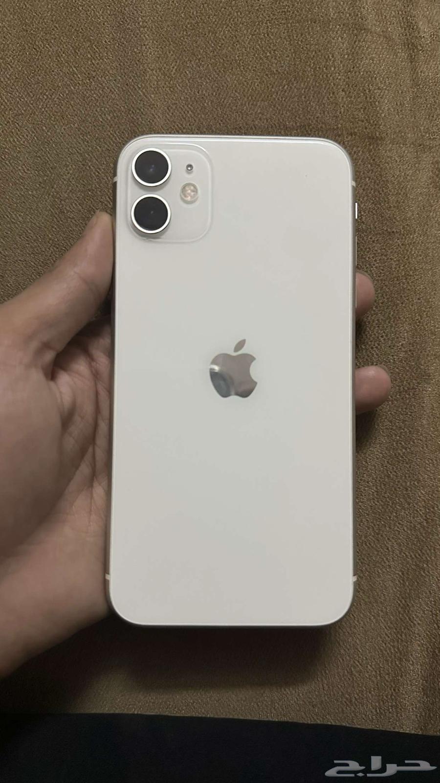 iPhone 11 Regular64377196980739111