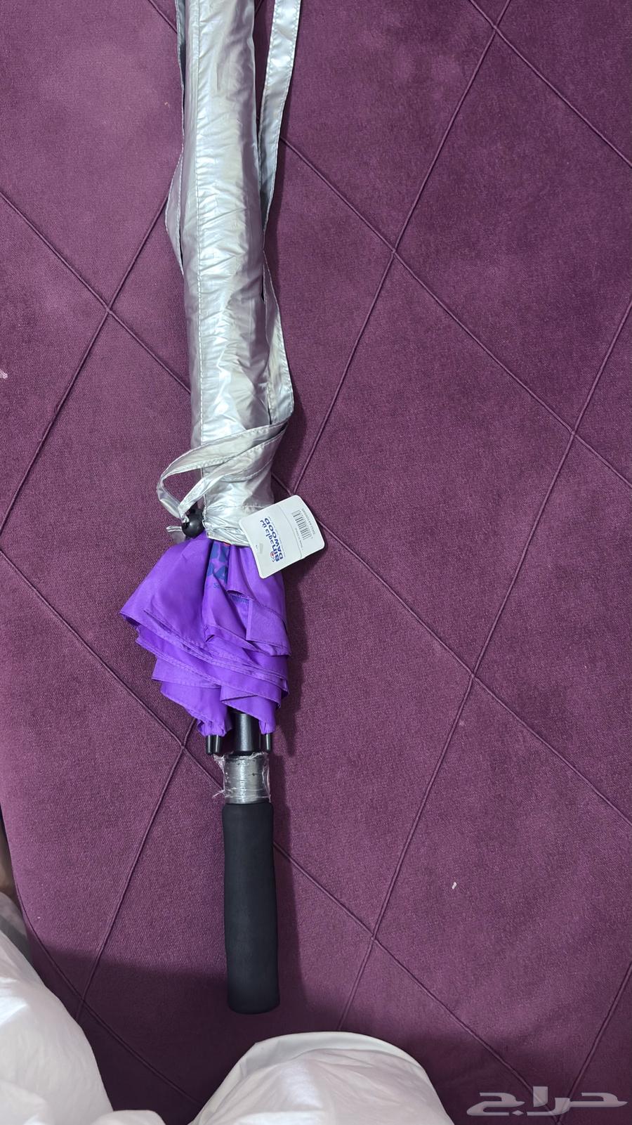 Original Roco bag with pencil case, never used, and Bin Dawood umbrella, new and unused, stroller64388537010691111