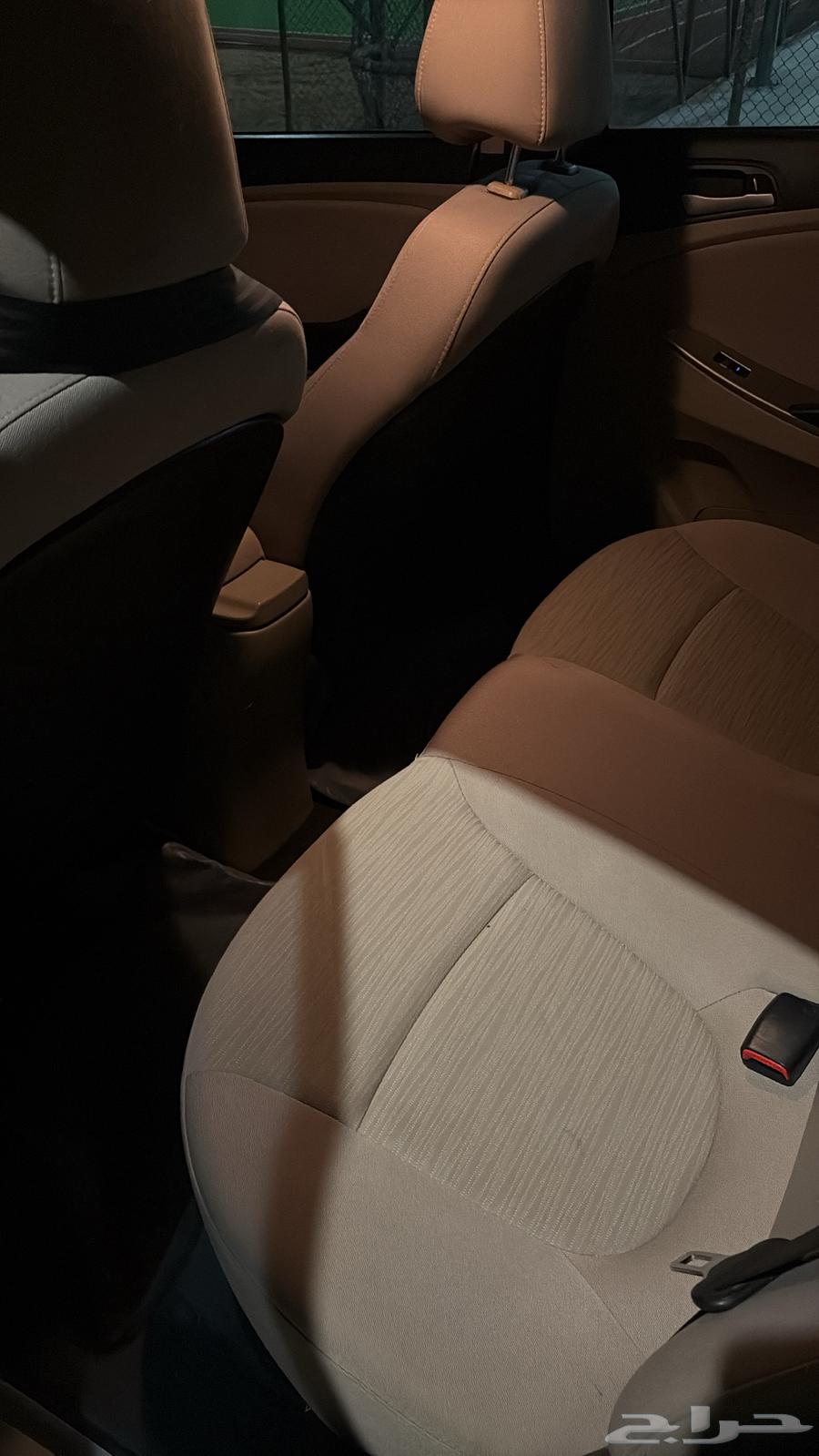 Accent64537909676546114