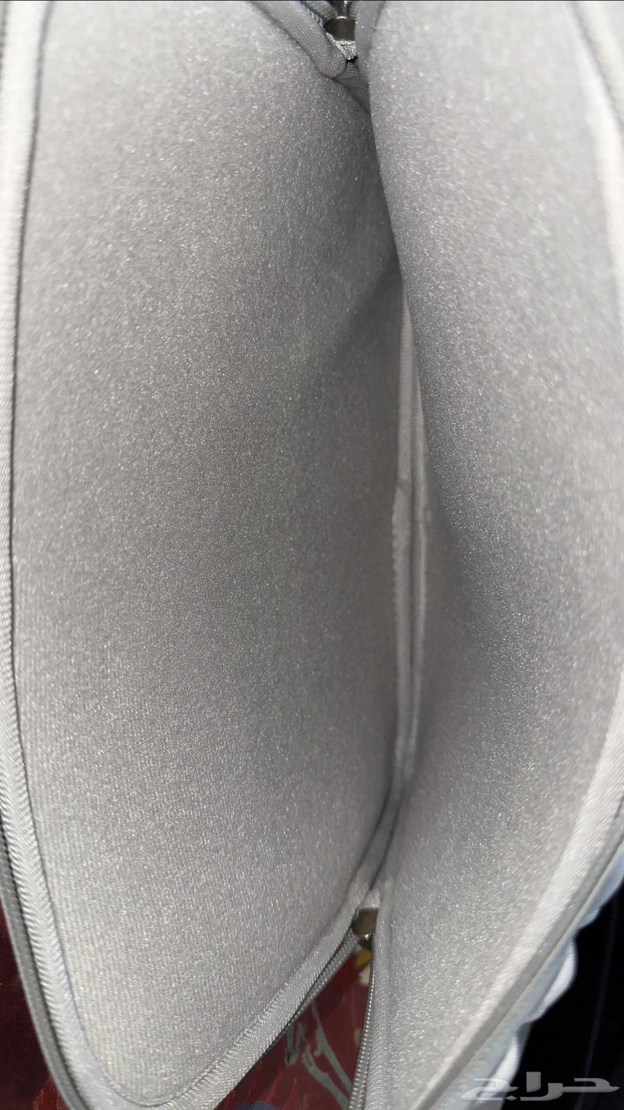 شنطة ايباد و كفر ايباد Air 564383802059778113