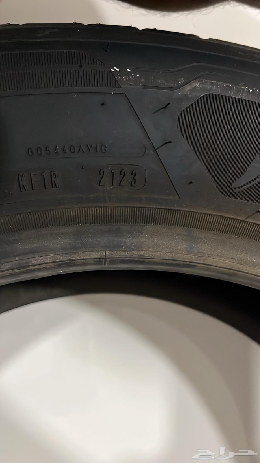 للبيع كفرين جودير مقاس 235 55 1864537309922178112