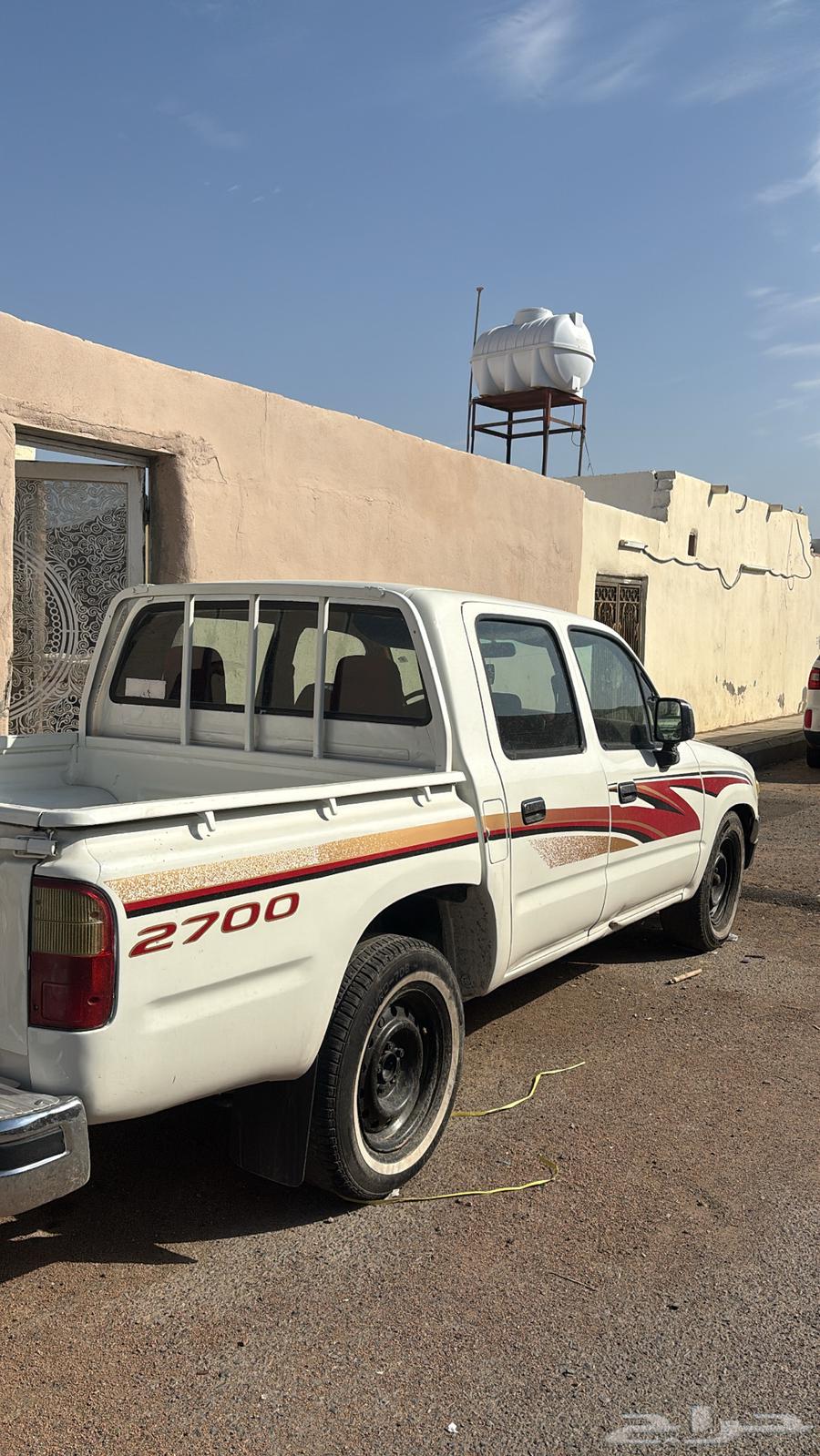 HiLux 200164523358735362112