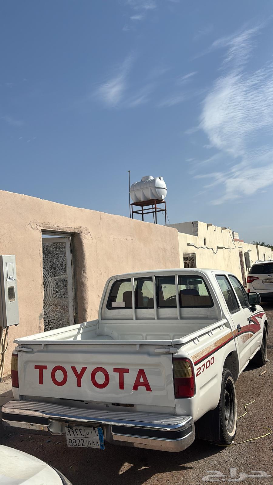 HiLux 200164523358735362111