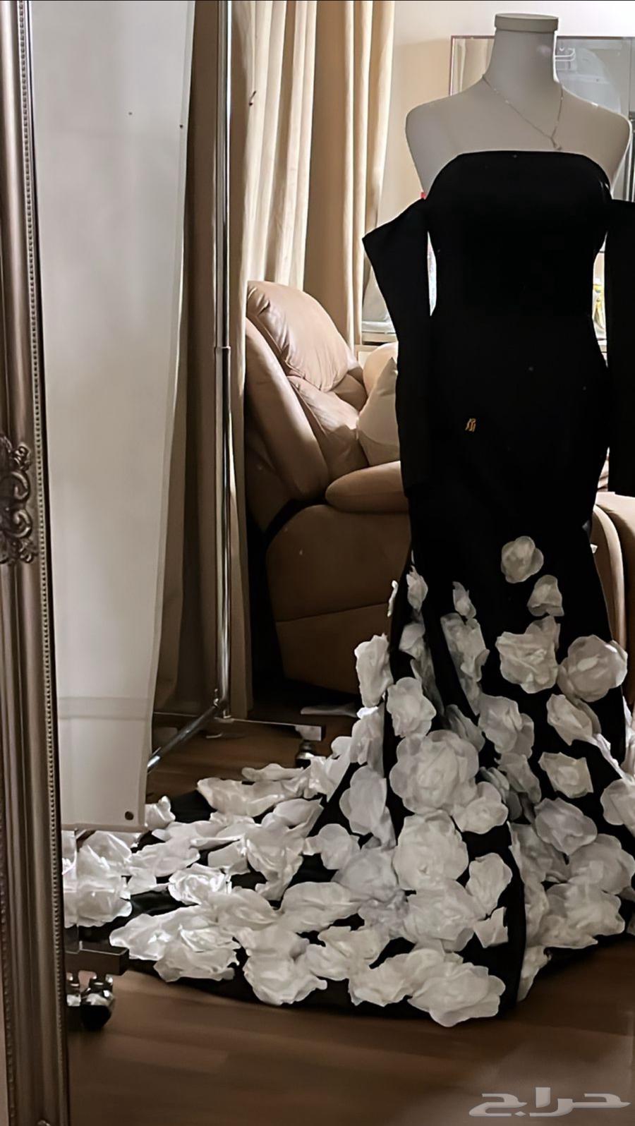 فستان جديد مالبسته ابد64379472236802110