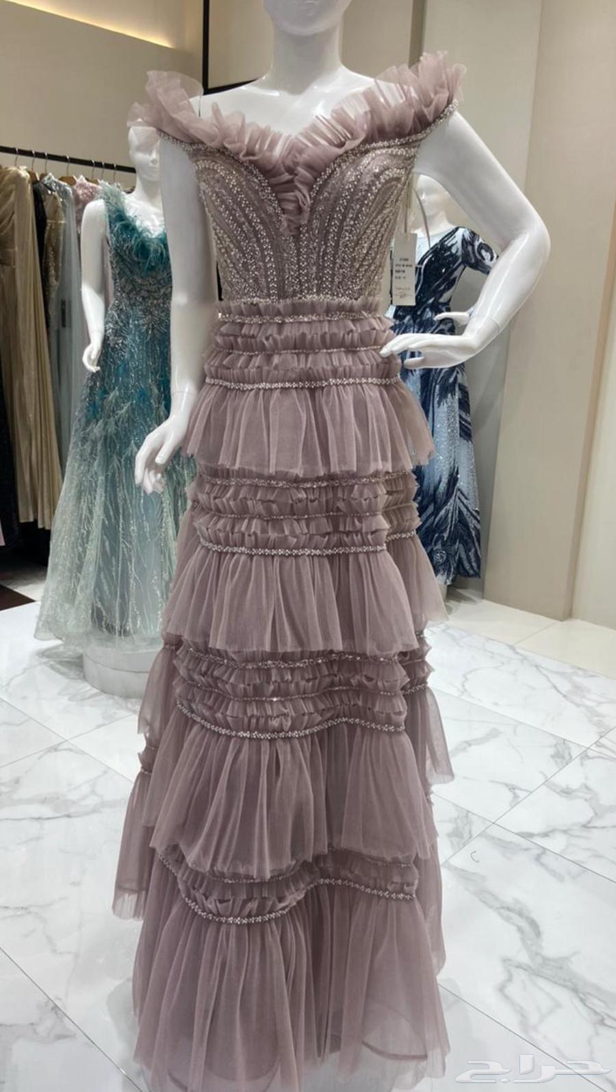 Dress used only once for about 8 hours64389847060099110