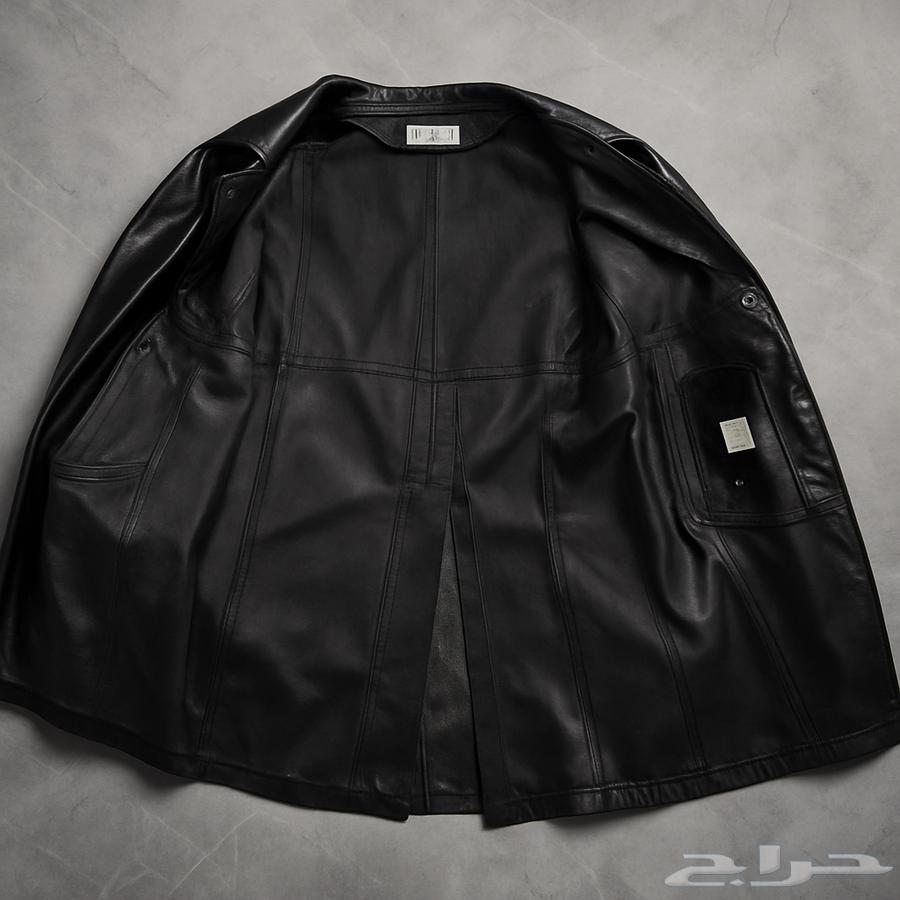 بالطو من بال مان قطعة جلد نادرة شبه جديد64388839584898114