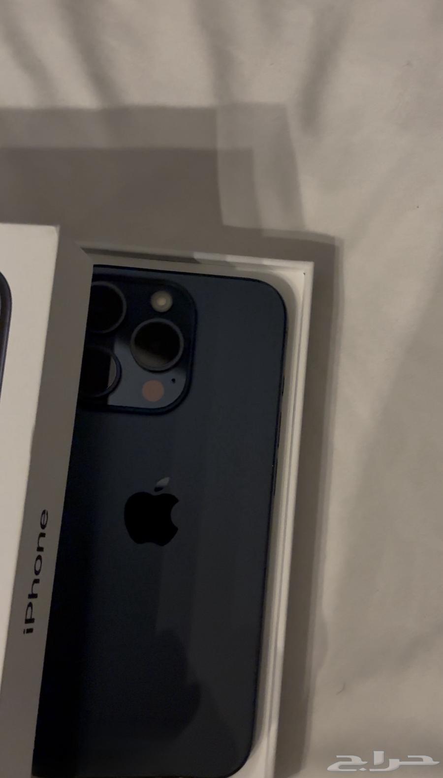آيفون 15 برو مستعمل64379674611331110