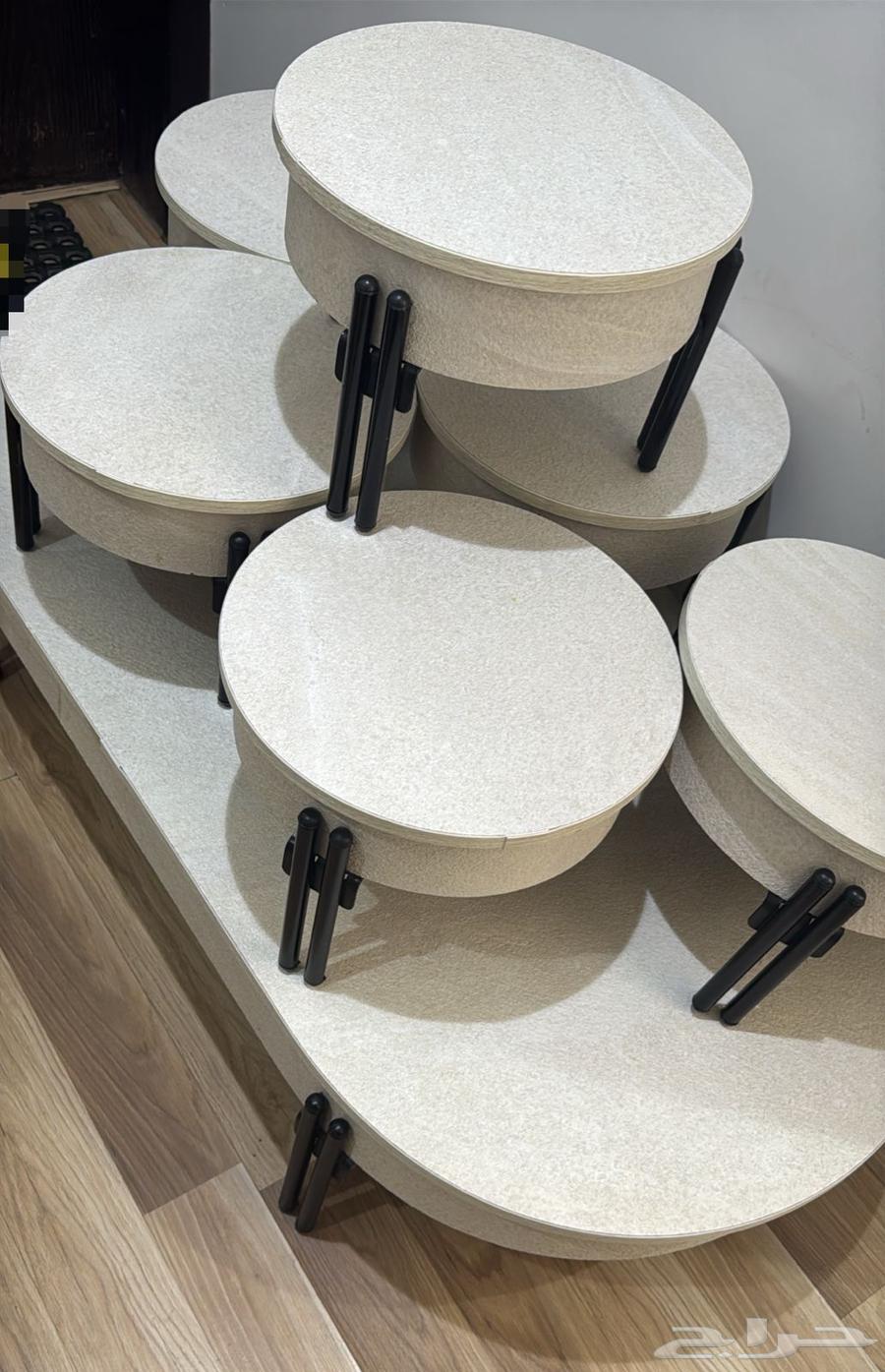 Tables for sale, display table and 6 chairs64382637996417110