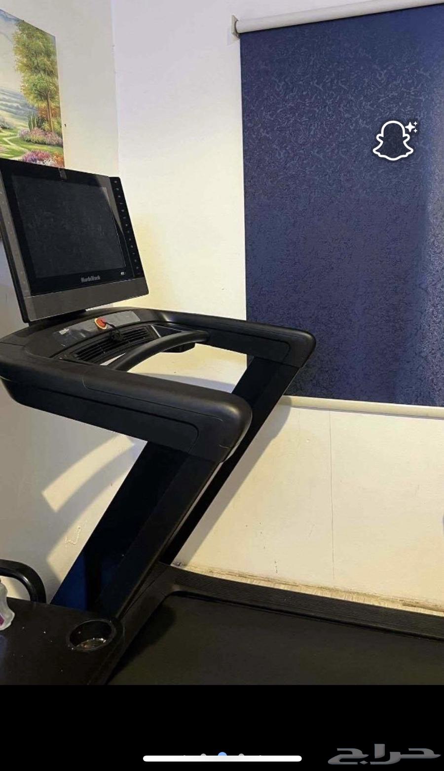 سير مشي منزلي بحالة ممتازة للبيع64378716708355112