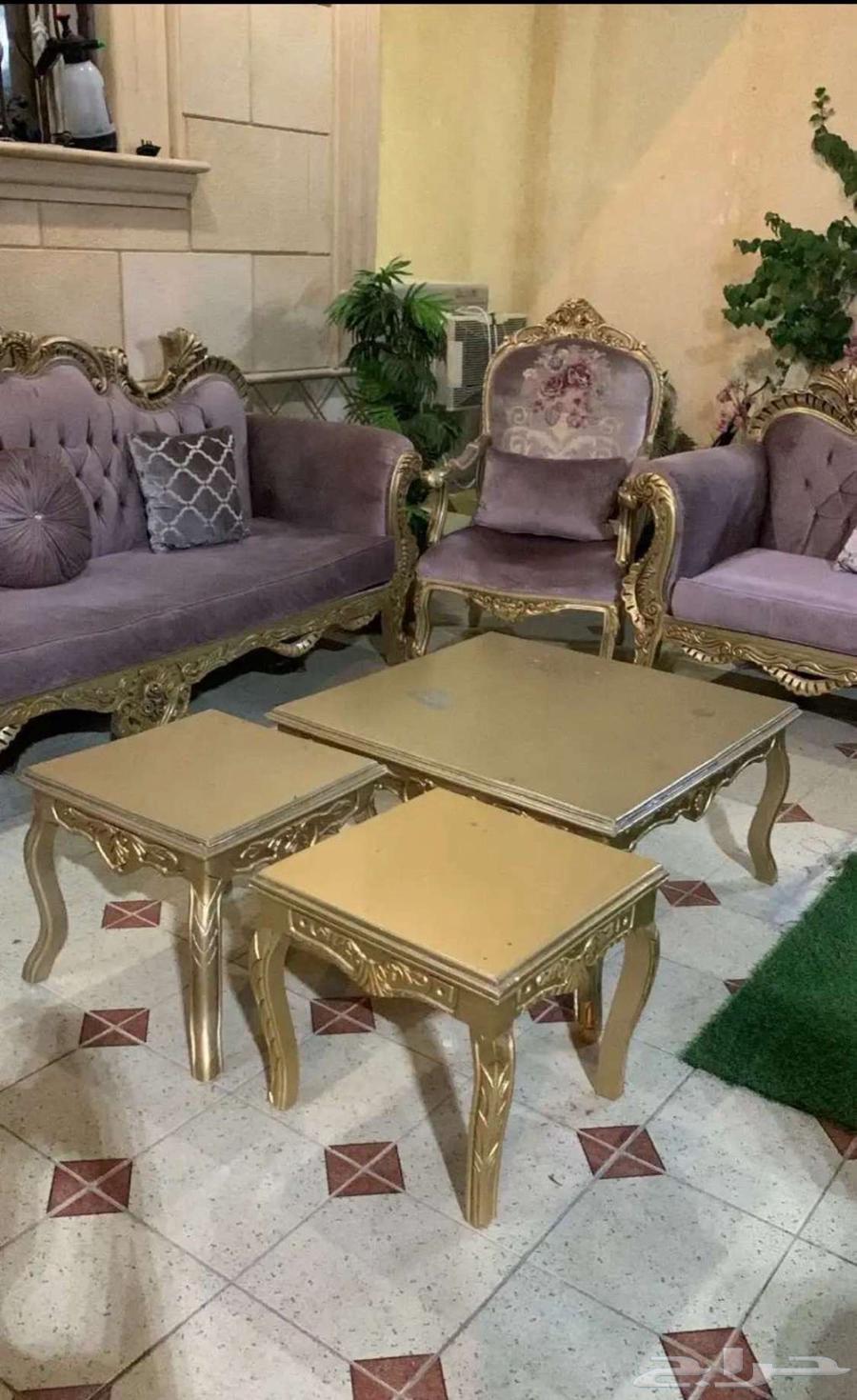 Three sofa sets64389031761155110