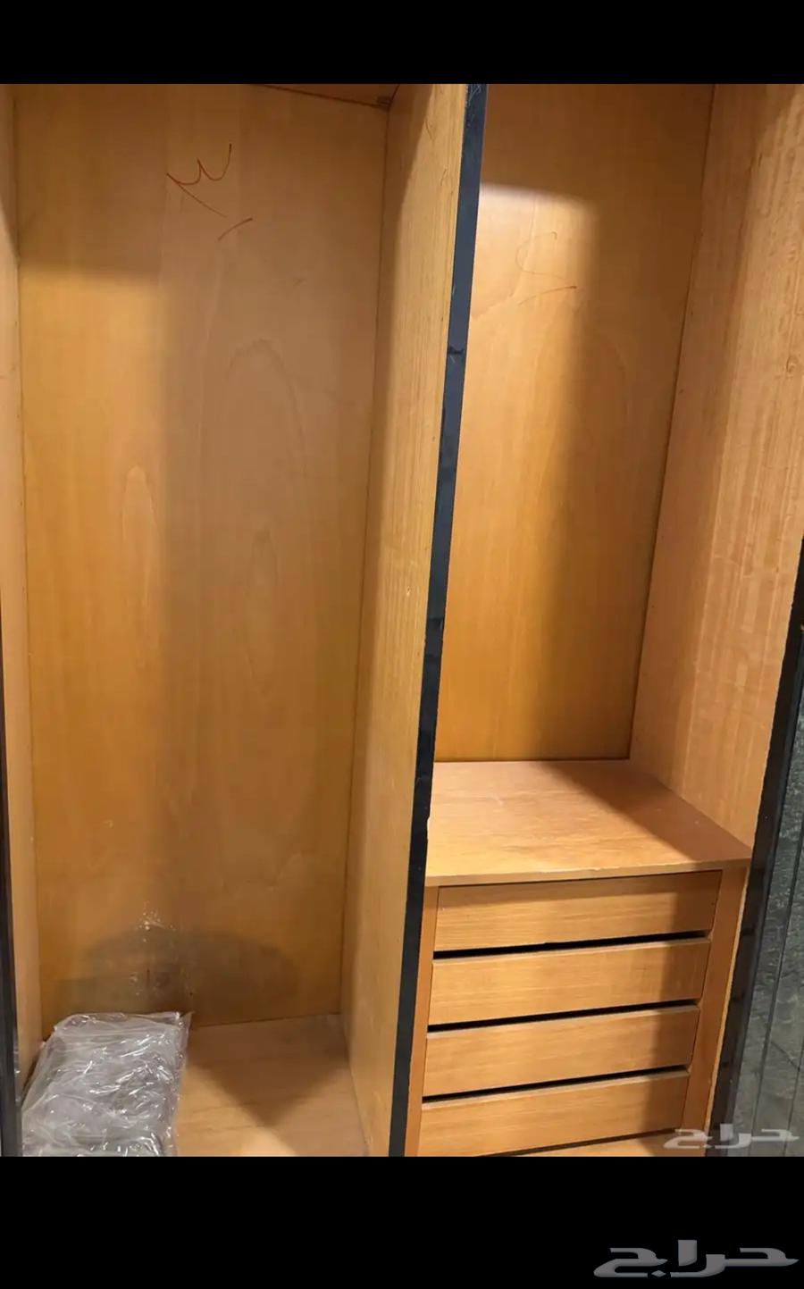 دولاب للبيع64386110274051111