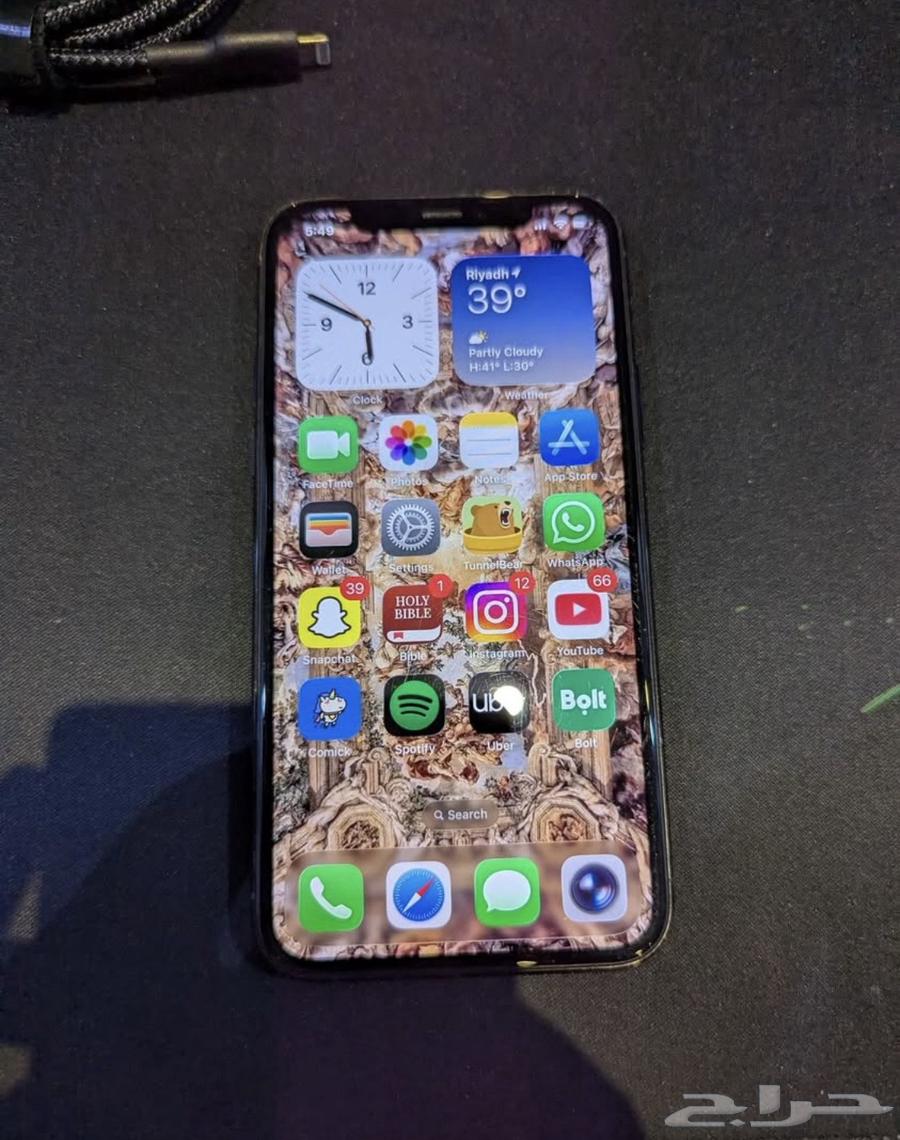 آيفون 11 برو64379645618306111