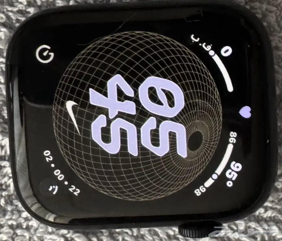 ساعة ابل للبيع64390471928321113