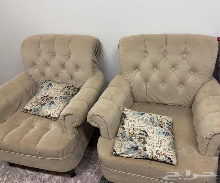 7 مقاعد كنب في حالة جيدة64387355128194110