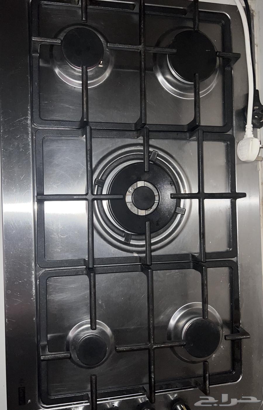 اثاث للبيع سرير وكومدينه مواعين سير رياضي ماكينه قهوه سجاده64378252122883111