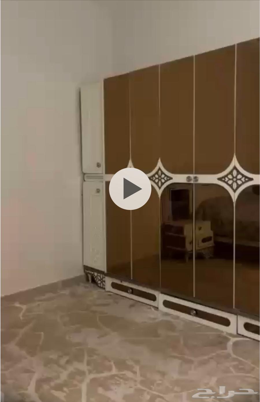 غرفه نوم للبيع نظيفه64385565132163110