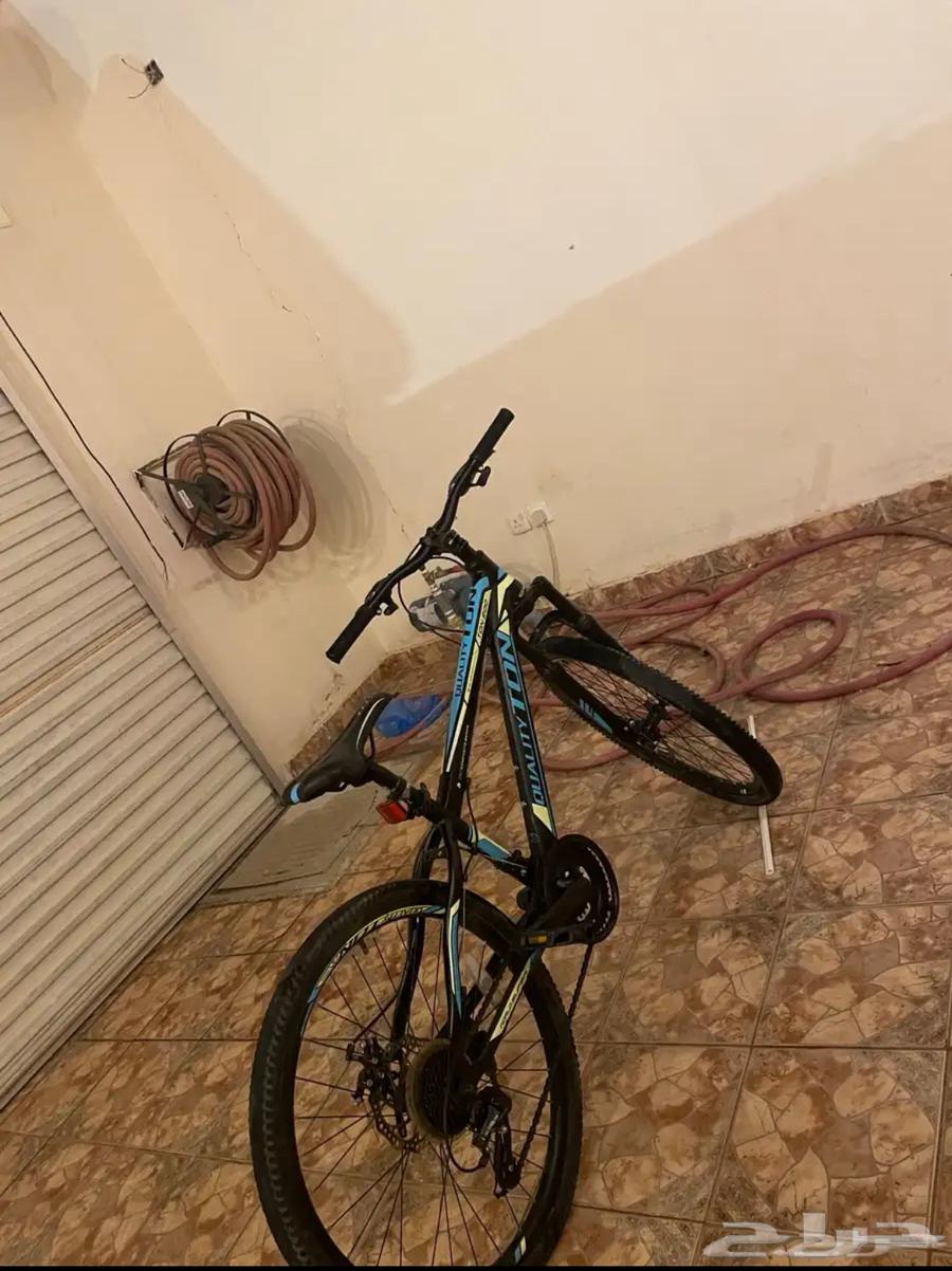 سيكل رياضي مقاس 24 على السوم64387843657858110