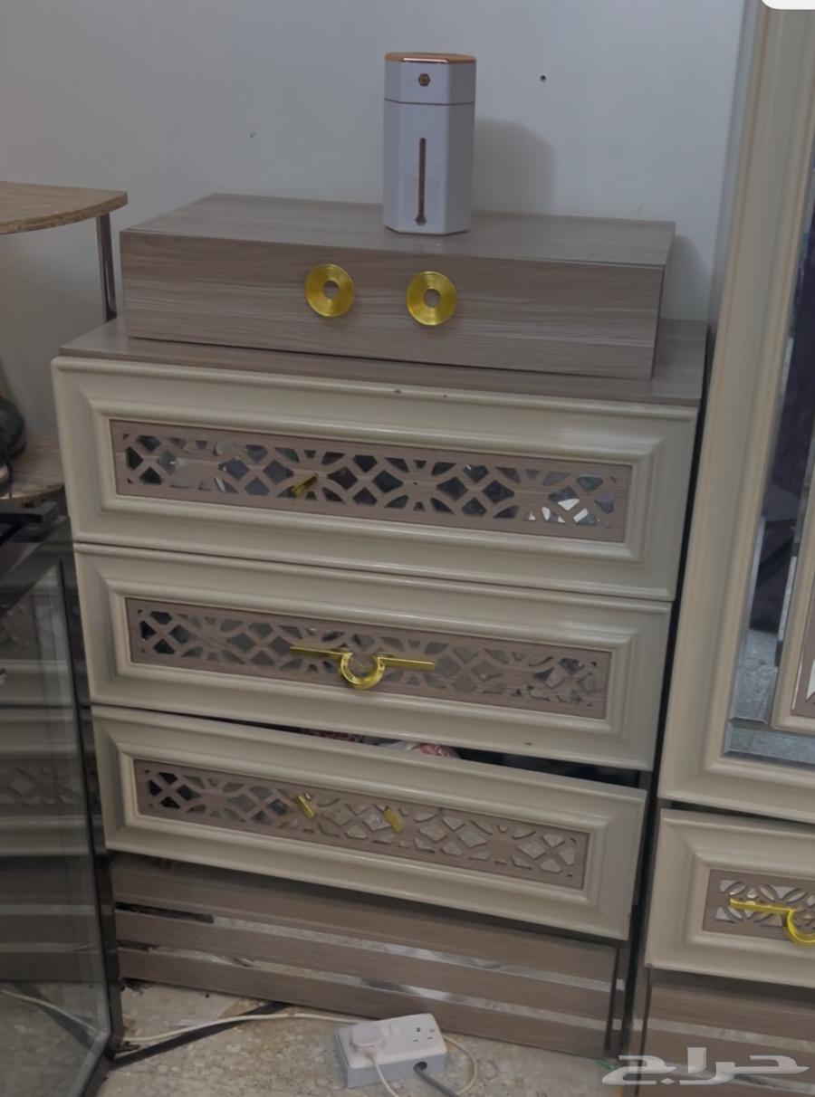 غرفا نوم جديدا نضيفا مافيها ولا عيب64379399238403110