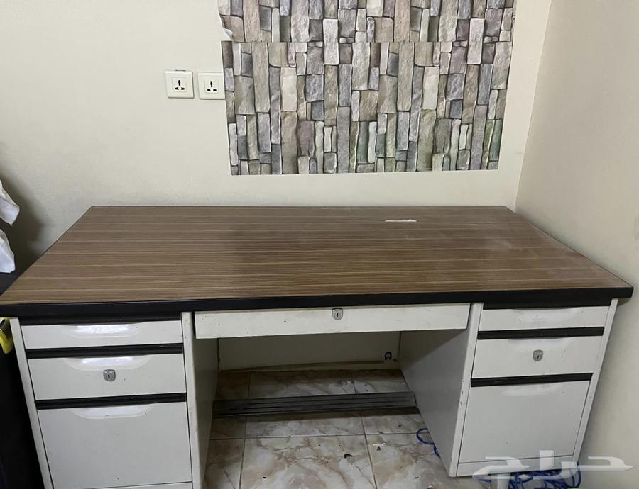 طاوله حديد - مكتب64391934588290112