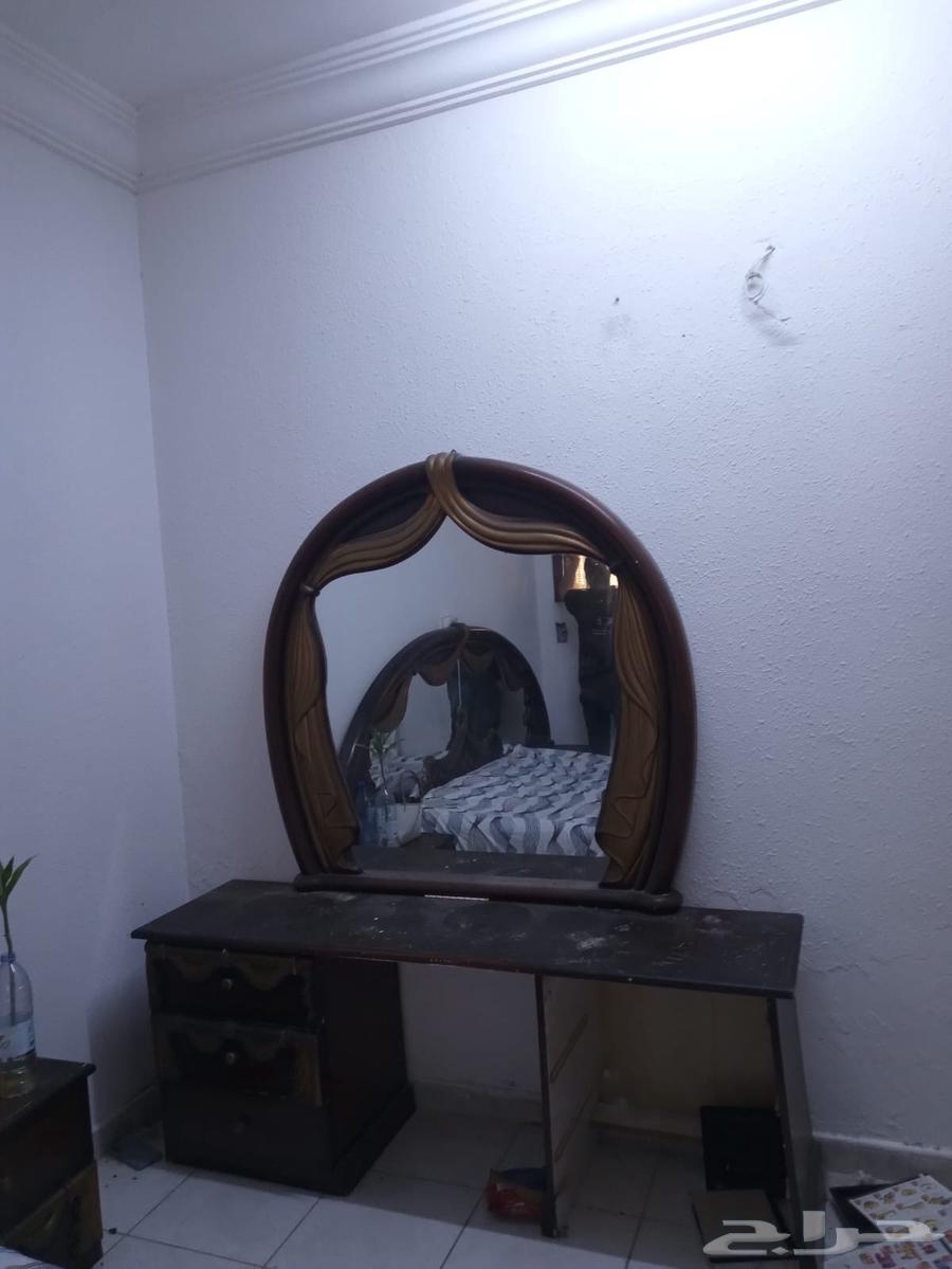 غرفة نوم مستعملة و كنبه64381342871042112