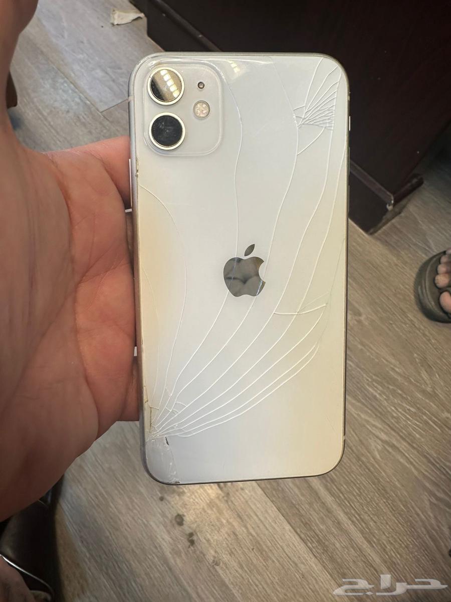 جوال ايفون 11 للبيع64389916415875111