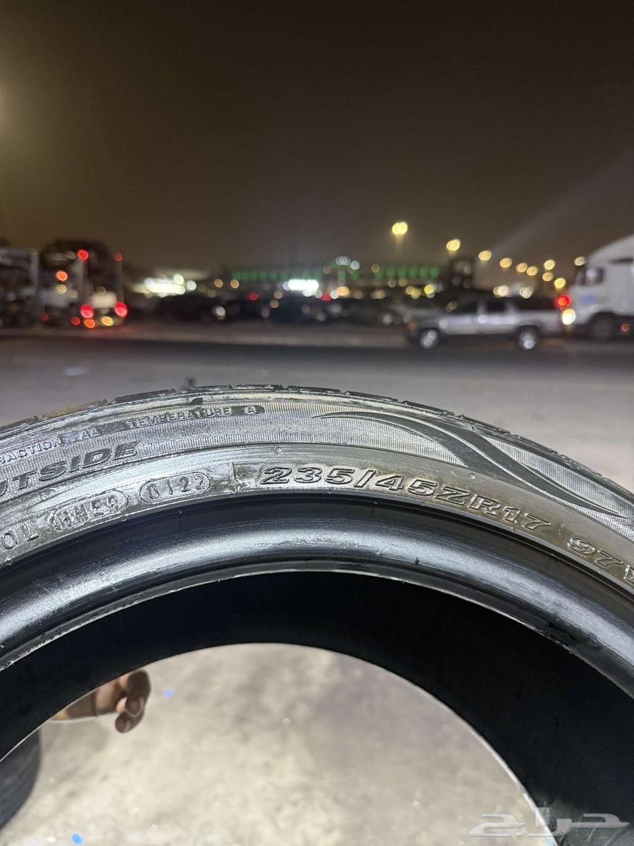 235 45 17 طقم كفرات نكسن كوري نضيف64521297790211112