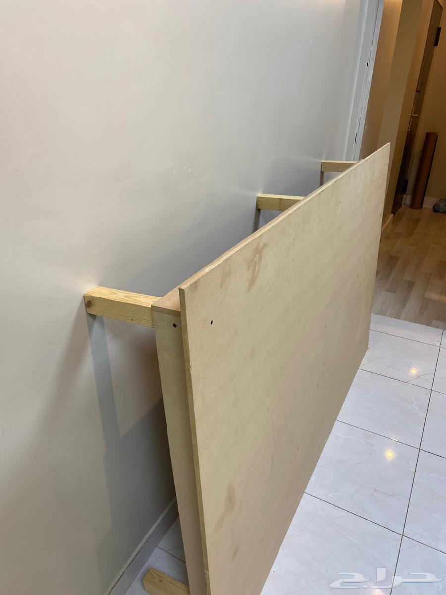 سرير خشبي نفر ونص ب 50 ريال64379645603585112