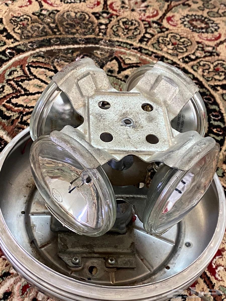 سفتي 12فولت اكباس 24وفولت و28واط ونظيف جدا64386863834114110