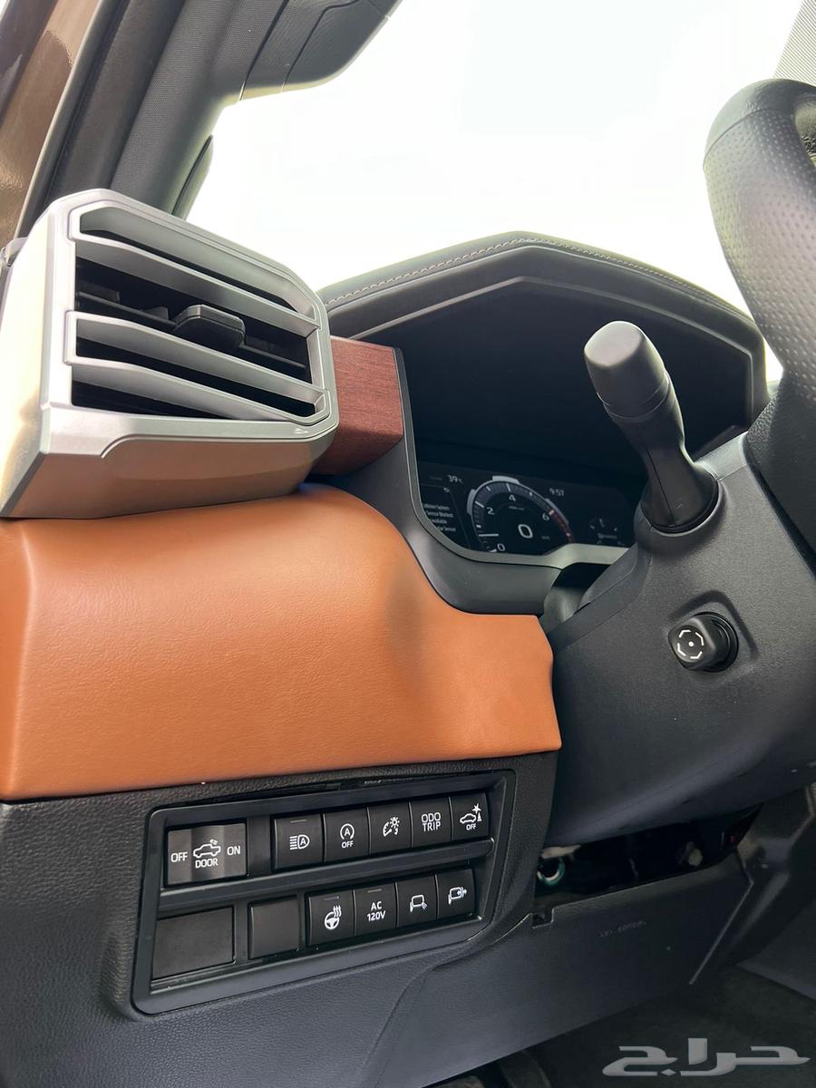 Tundra64531603318531114