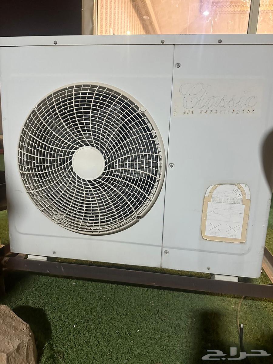 For sale, semi-new split air conditioner with a nice screen, installed before64389488293890110