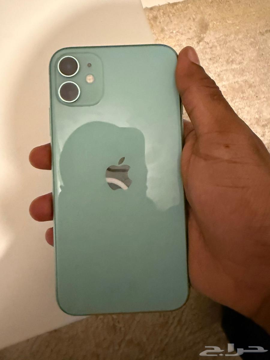ايفون 11 نظيف وكاله للبدل64387871425923110