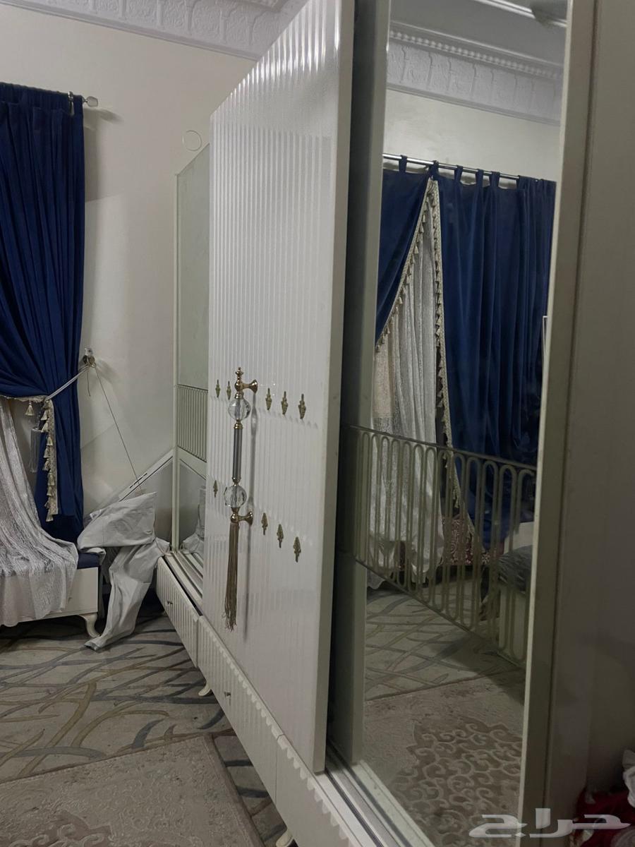 غرافه نوم للبيع اشتريتها بقيمة 6000ريال سعودي64389516342529110