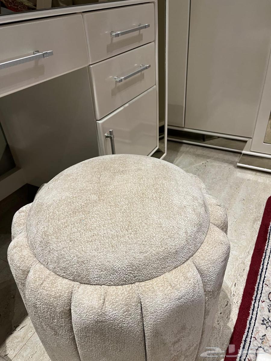 غرفة نوم للبيع شبه جديدة64390898101379112