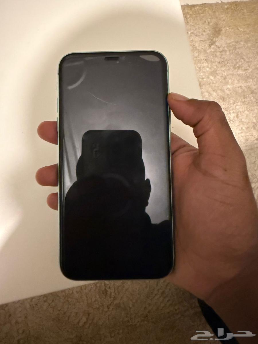 ايفون 11 نظيف وكاله للبدل64387871425923113