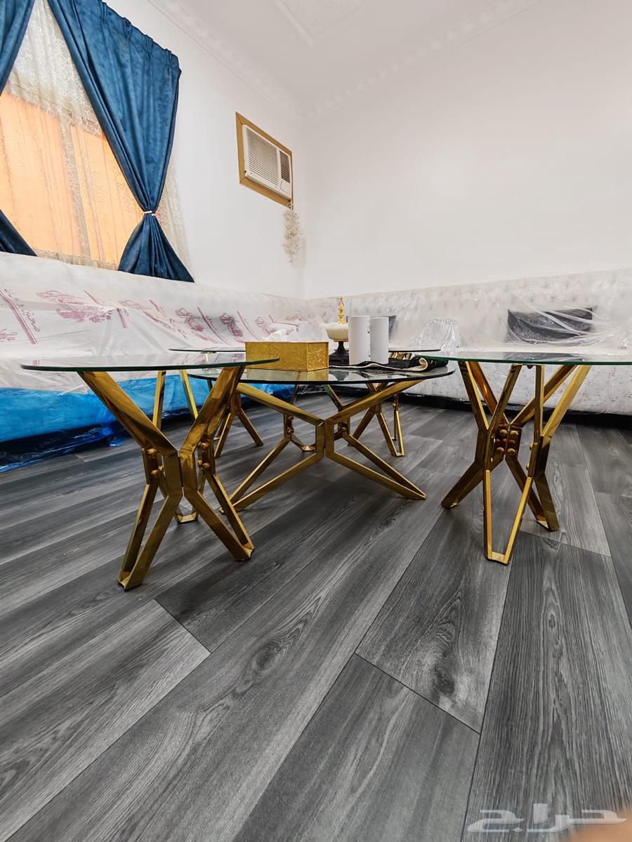 طاولات وتحف للبيع64391133120770113