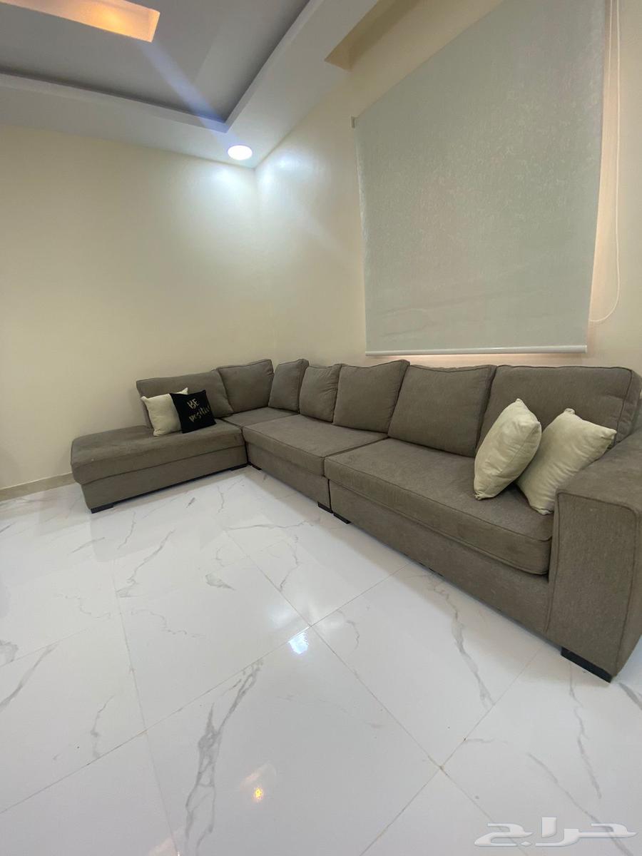 كنب صاله 2 في 3 شبه جديد سليم من الكسور64389196949378110