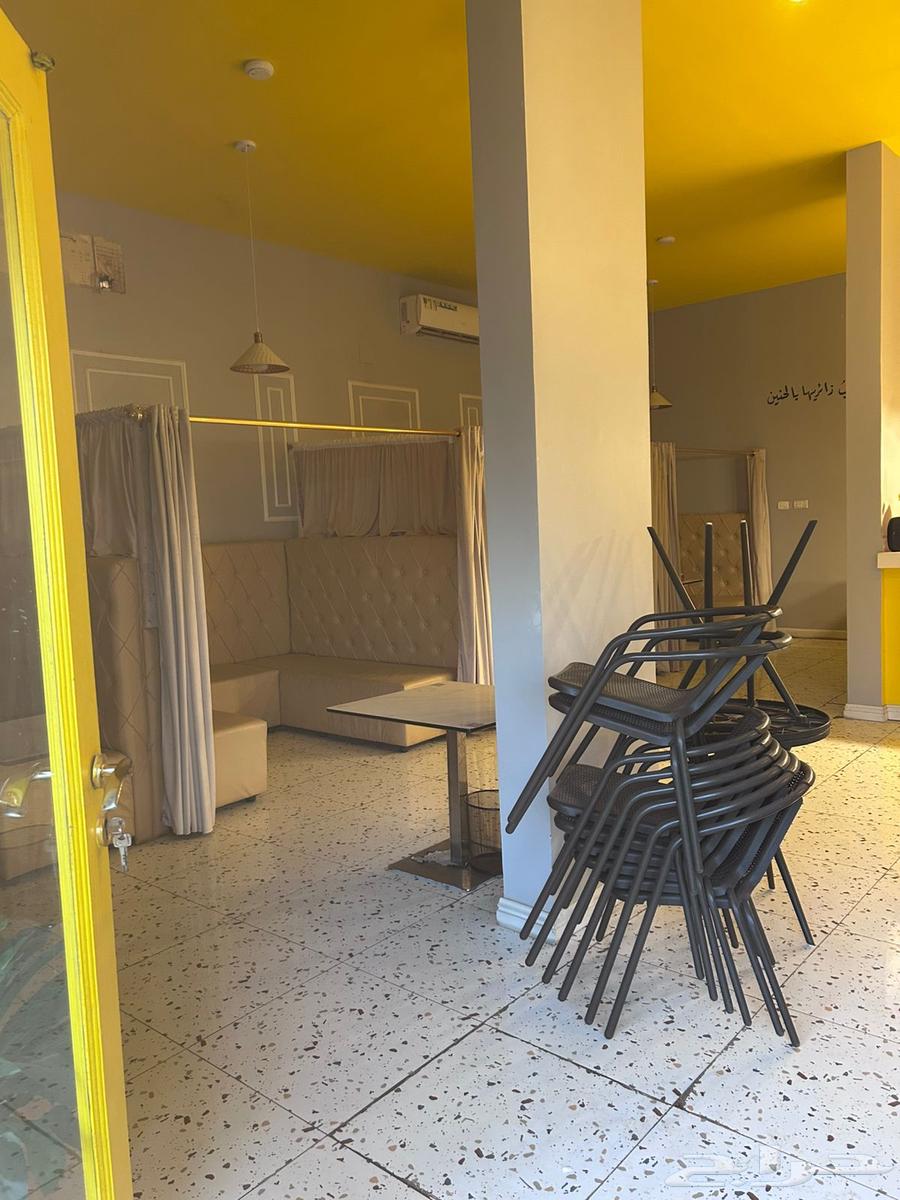 كافي و مطعم للتقبيل بكامل معداته وجلساته64384409925762112