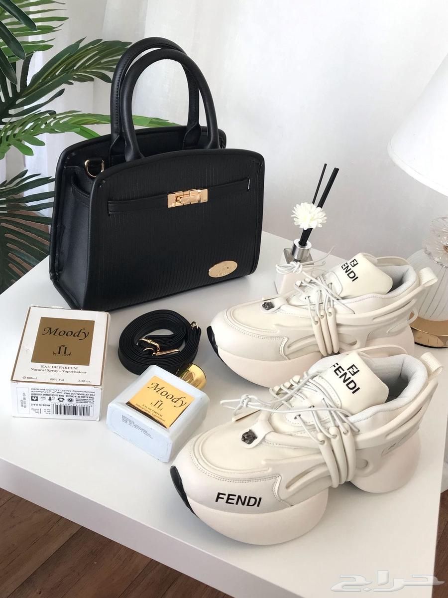 عروض لماركات مختلفه شنط وشوزات64391437399041112