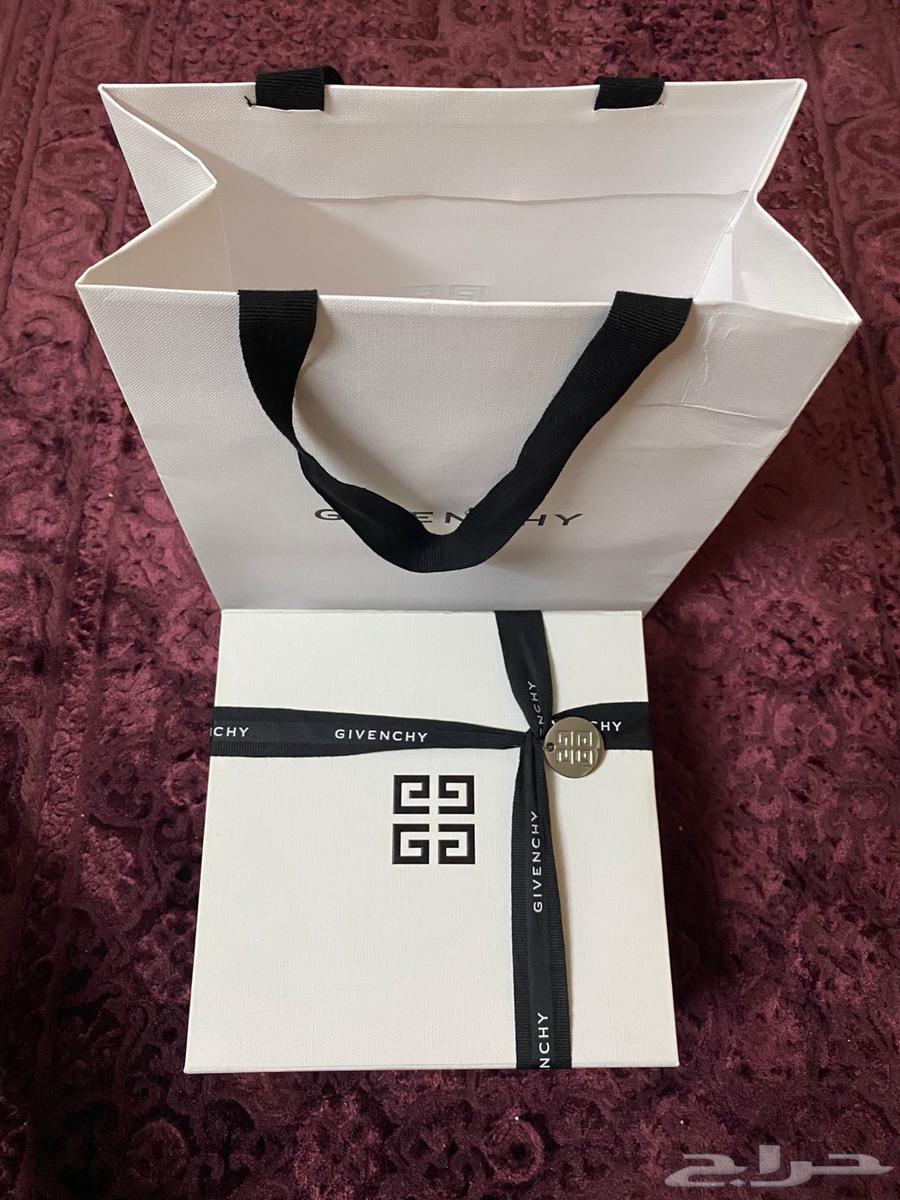 عطر  يفنشي فرنسي أصلي64387579059587114