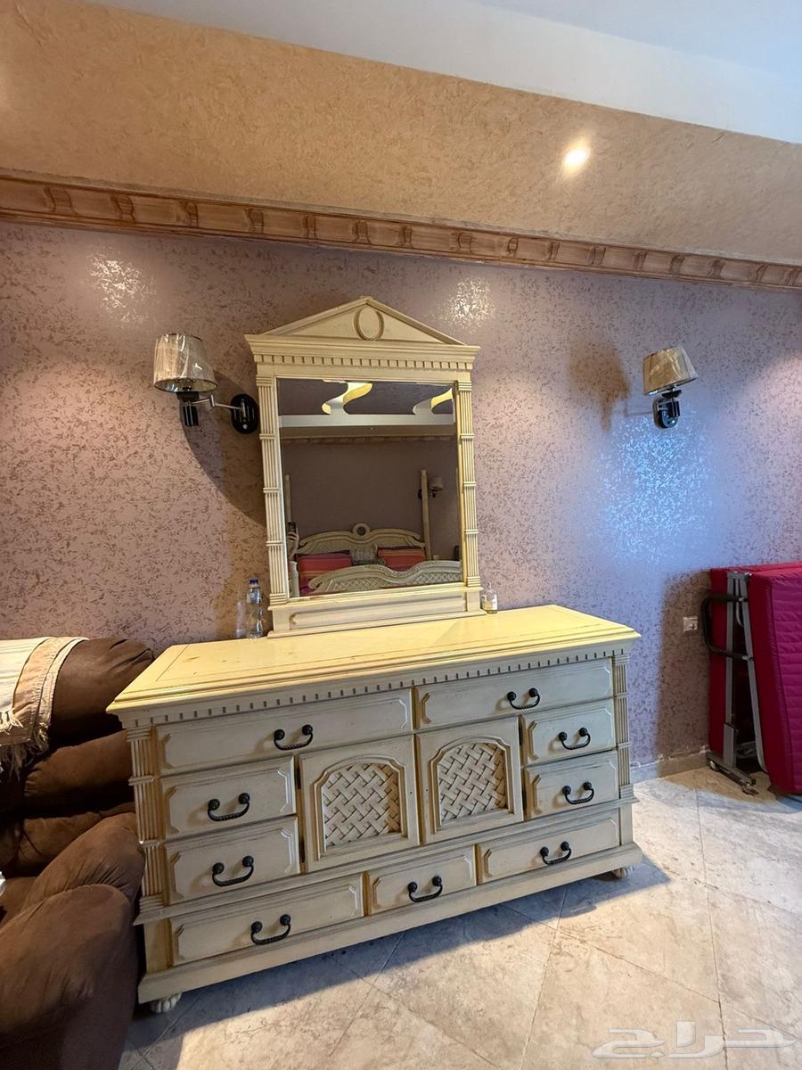 للبيع غرفة نوم مستعملة64384341508354111