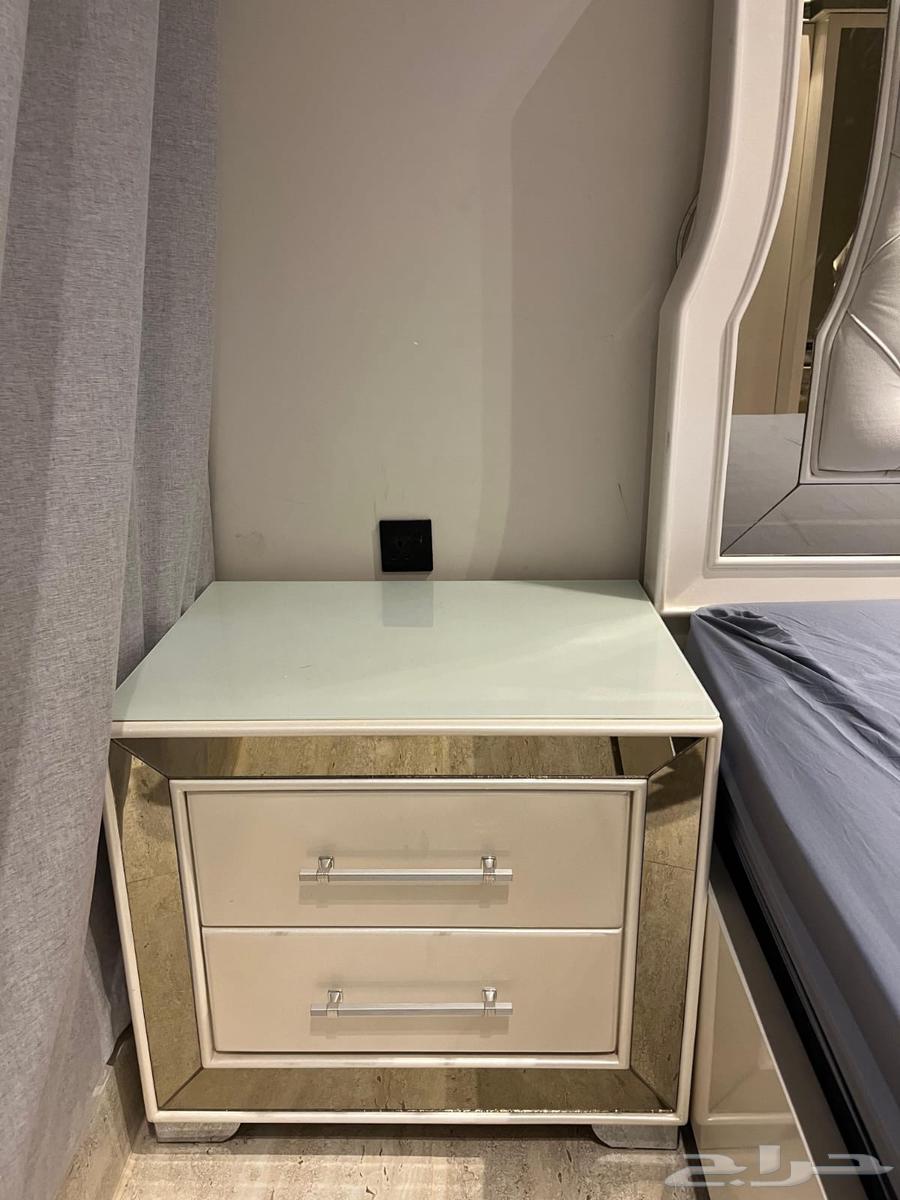 غرفة نوم للبيع شبه جديدة64390898101379114