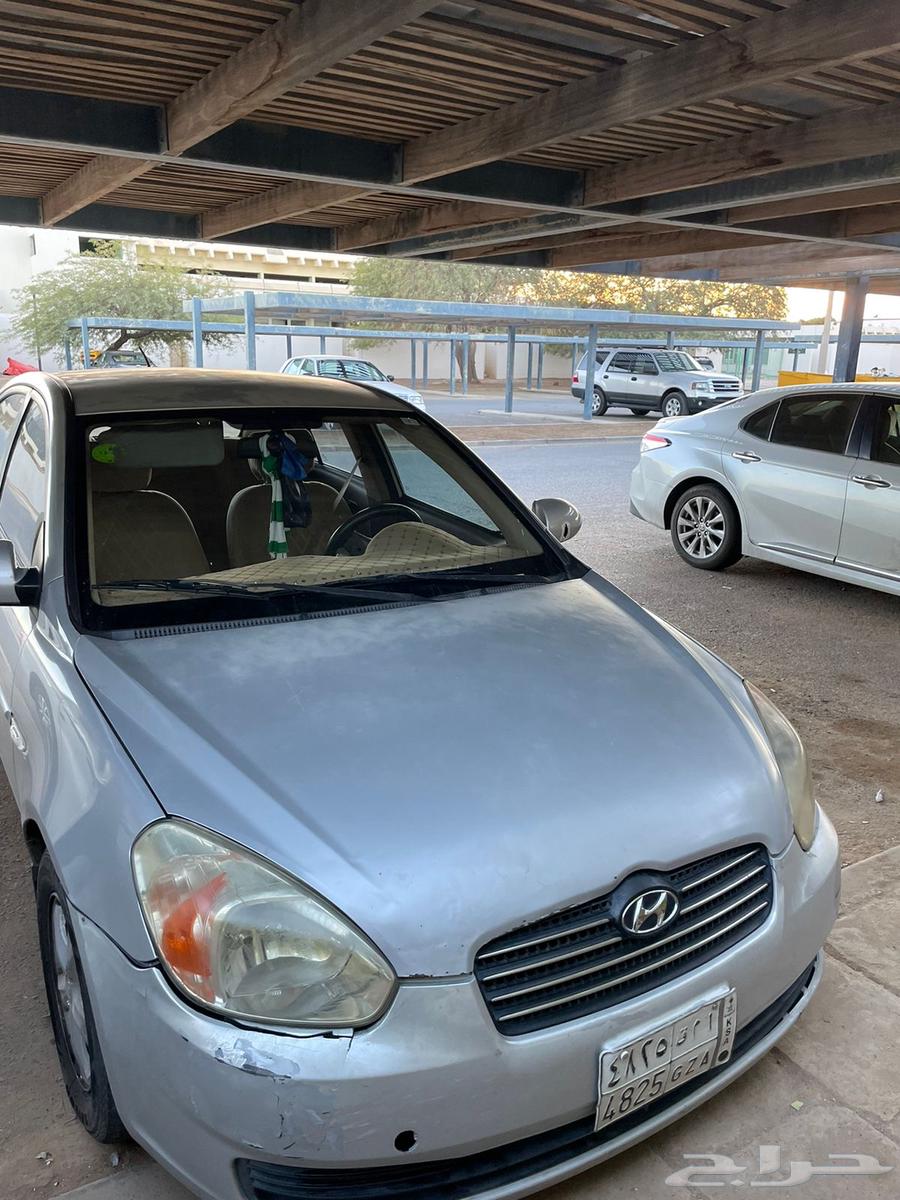 Accent Model 2010, manual transmission, clean, and registration renewed for one year64536028614145113